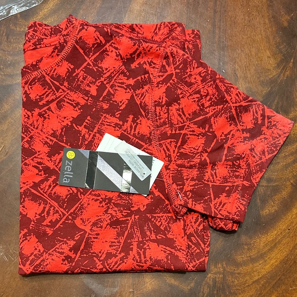 Zella Red Graphic Kids Tee - Picture 4 of 4